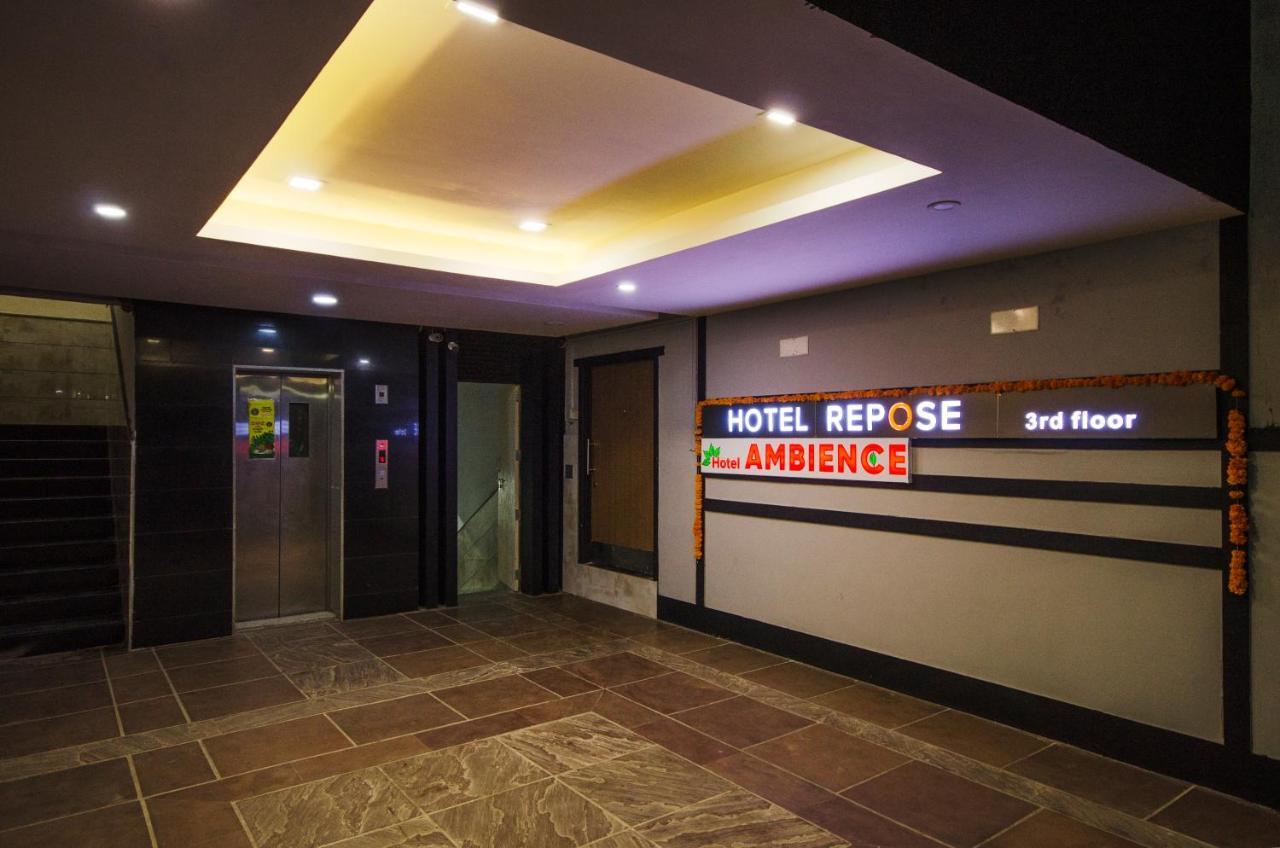 Hotel Repose Ahmedabad Eksteriør billede